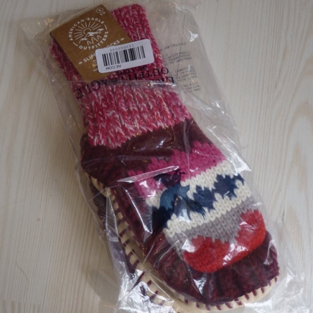 New American Eagle Patchwork Slipper Socks - 7/8 - Picture 2 of 2